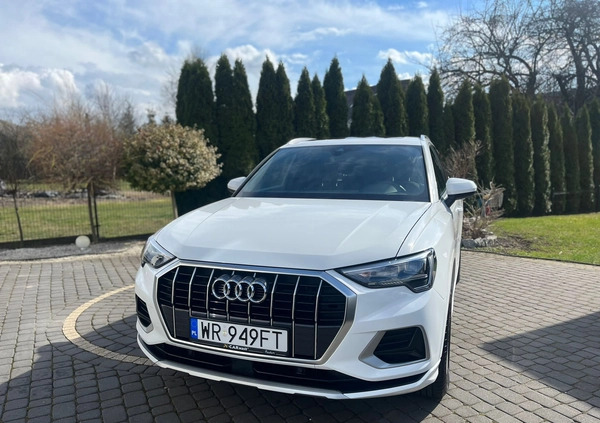 Audi Q3 cena 119000 przebieg: 75000, rok produkcji 2020 z Radom małe 92
